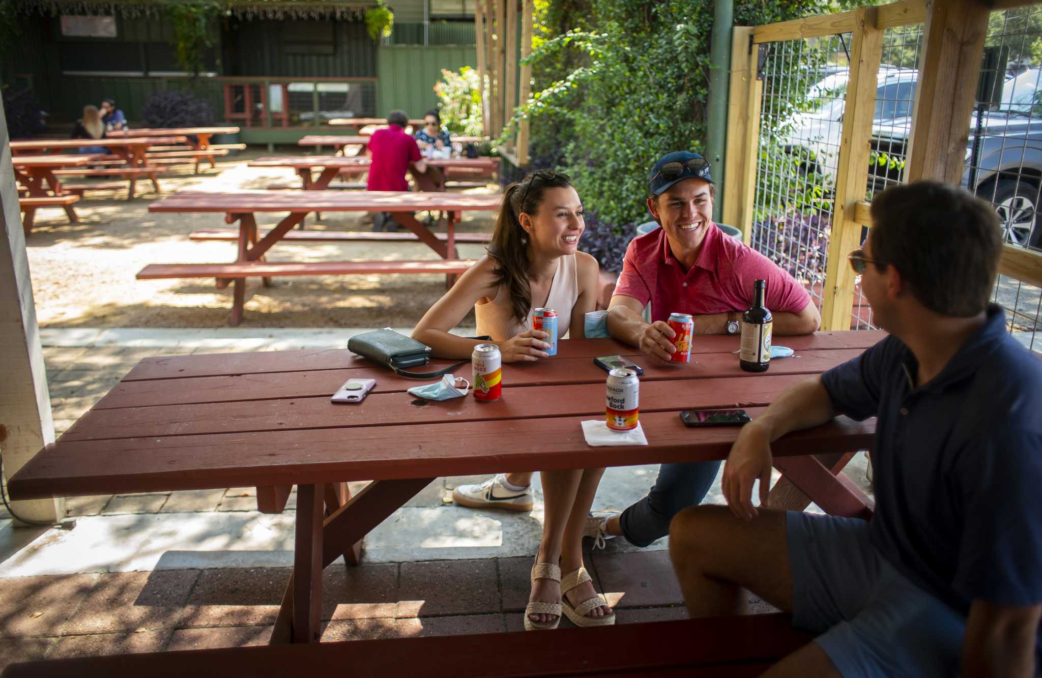 Not-on-Kirby Kirby Ice House Gets the Blues between Richmond Ave