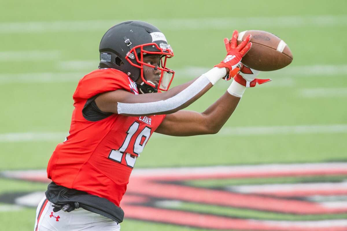 Lamar football holds Red and Black scrimmage
