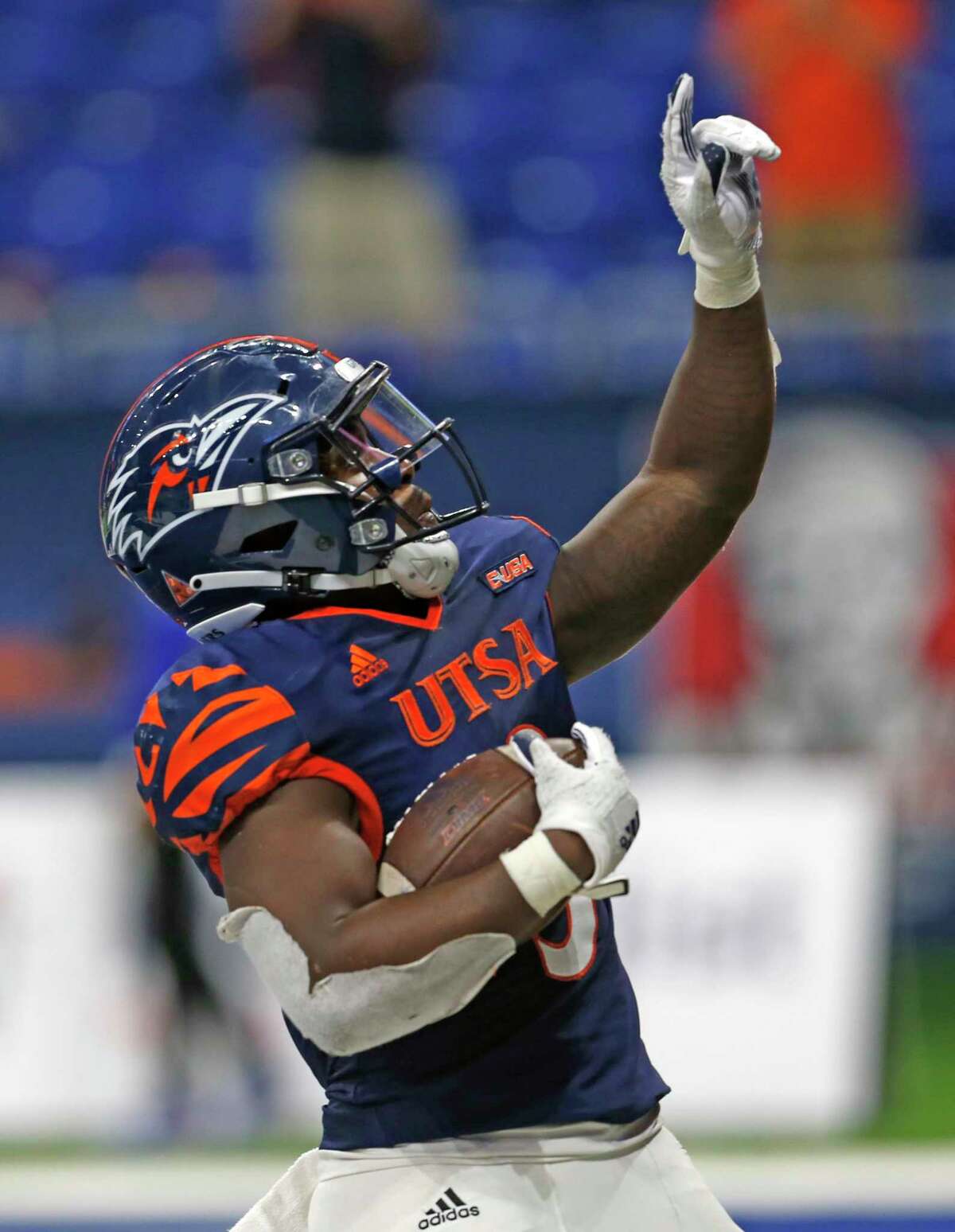 Sincere McCormick Sparks Offensive Turnaround For UTSA With Record Workload