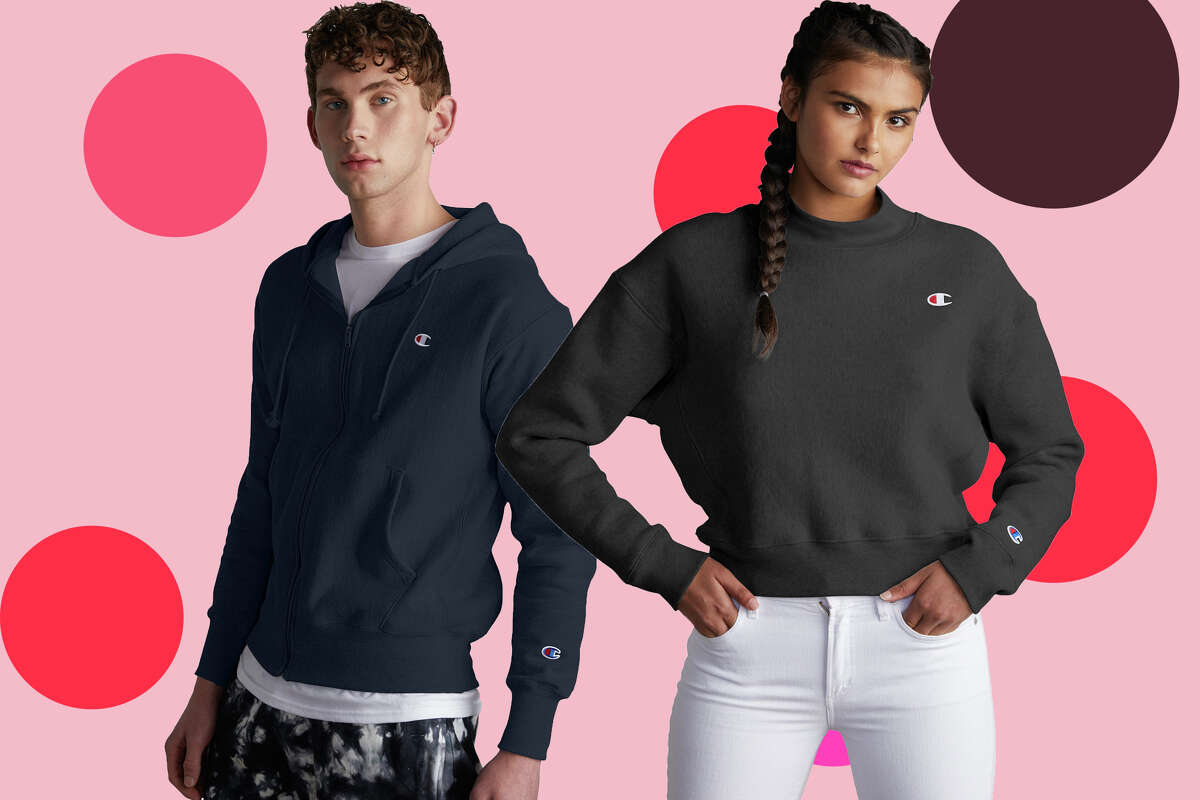 gået i stykker mærke biograf Champion's popular sweats and athletic wear are more than 50% off