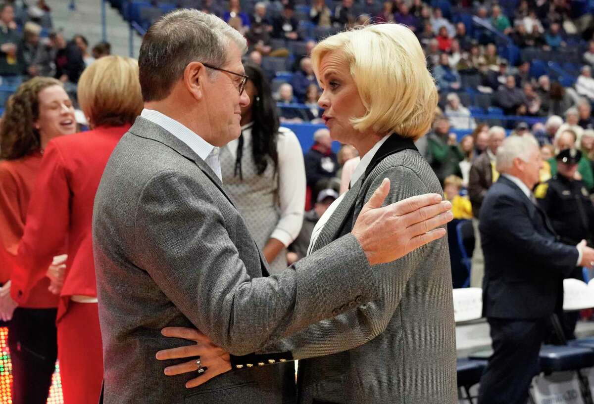 Tough, competitive, driven Baylor’s Kim Mulkey has been a formidable