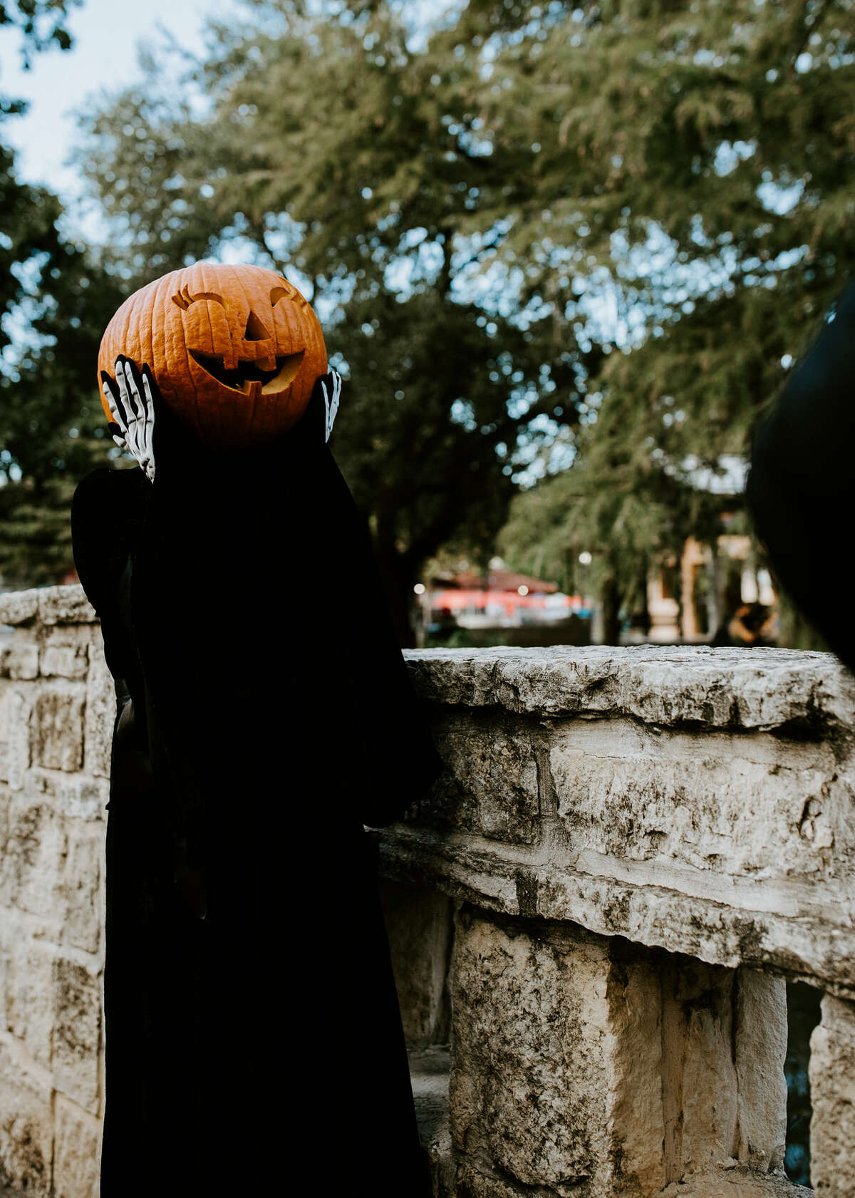 San Antonio photographer comes up with a Halloween love story for