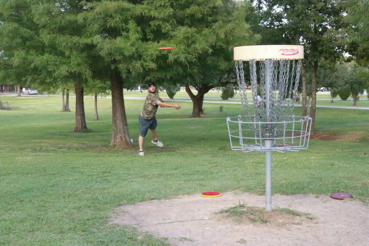 Flying discs fill air at local parks