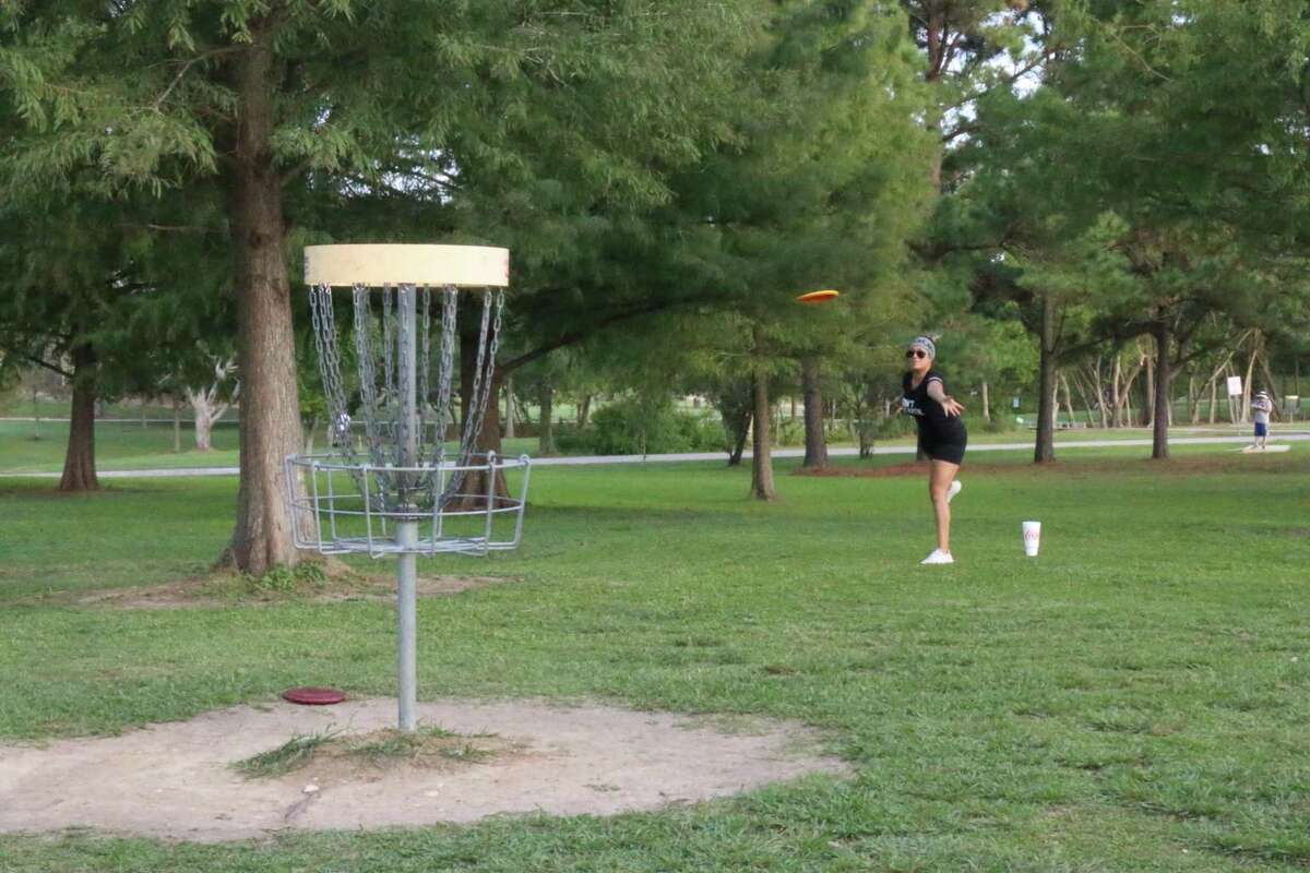 Flying discs fill air at local parks