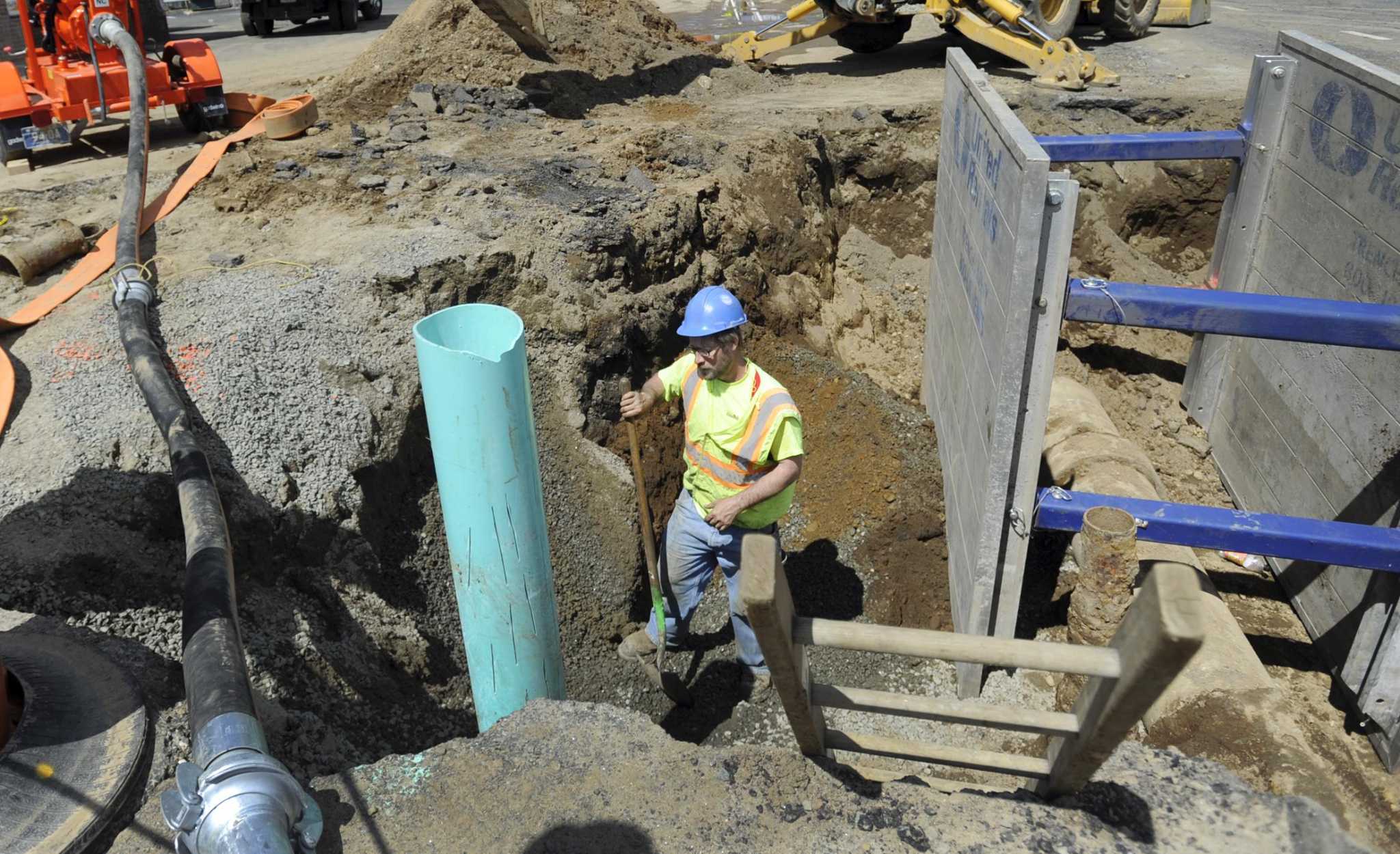 Water main breaks in Danbury, 10 streets affected