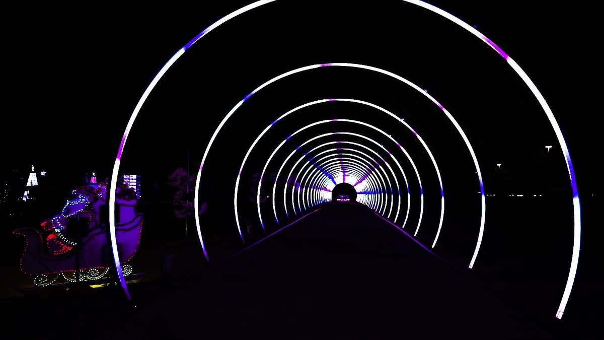 New drivethru holiday light park to make debut in Houston area