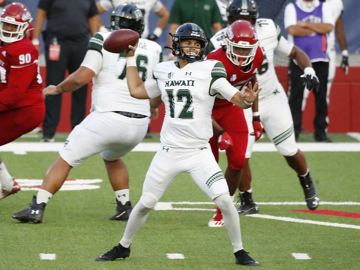 Quarterback Chevan Cordeiro, who ran for 116 yards and threw for 229 in a 34-19 win at Fresno State on Saturday, leads Hawaii into its matchup at Wyoming at 6:45 p.m. Friday (FS1).