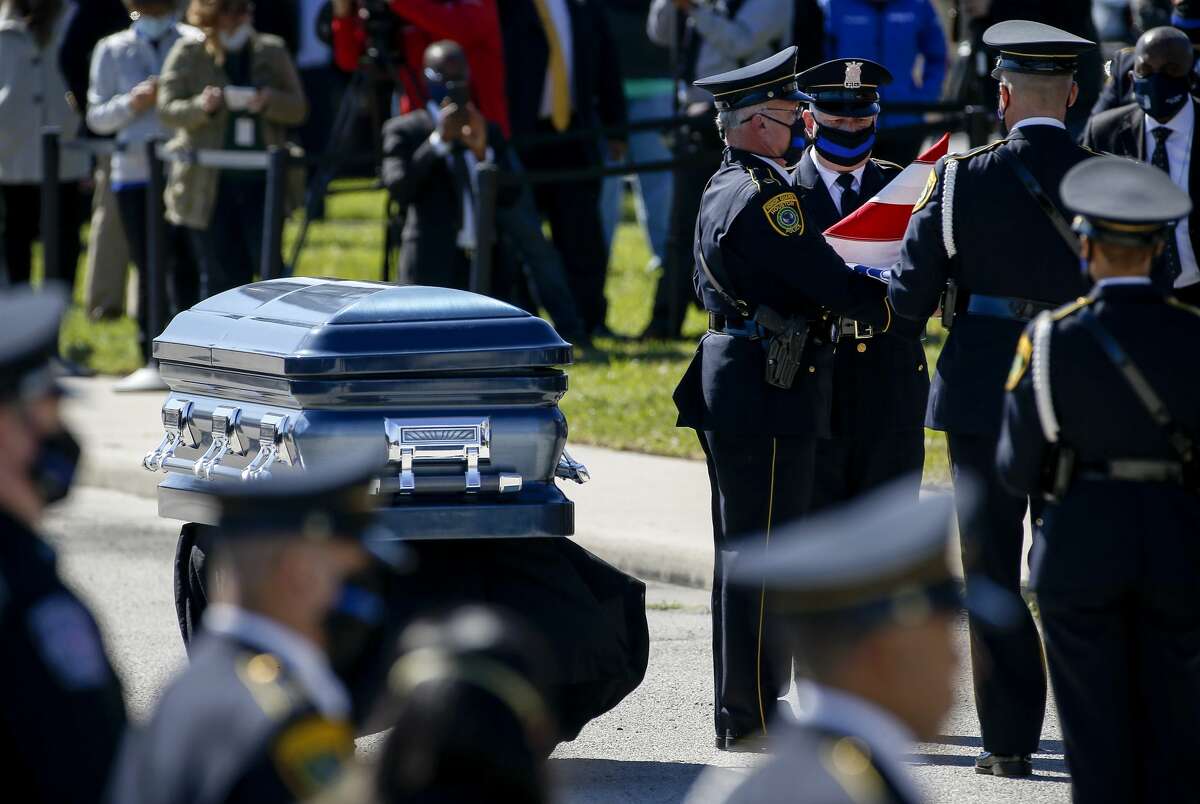 Fallen police Sgt. Harold Preston remembered for devoting career to ...