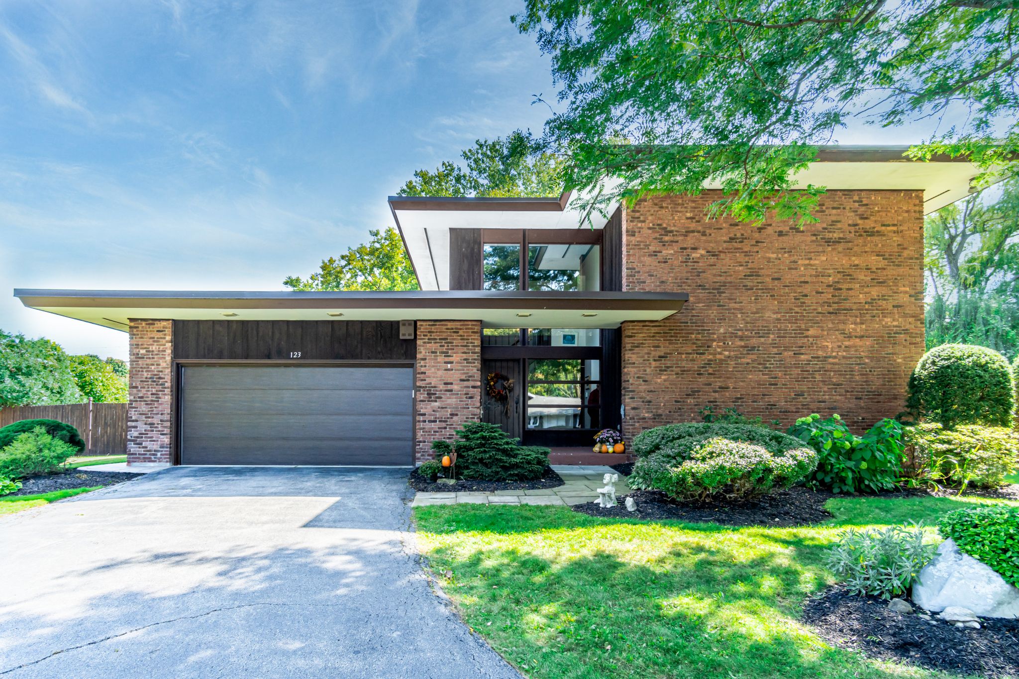 house-of-the-week-mid-century-modern-in-albany