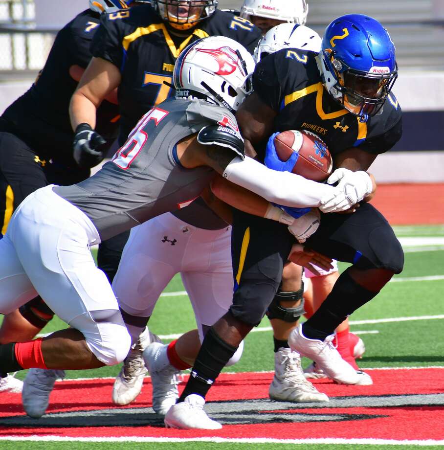 Photo Gallery: Wayland Baptist football team outlasts OPSU 29-24 ...