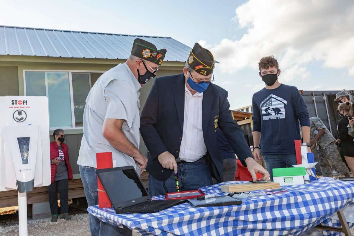 Kingwood Park students complete 2nd tiny home for homeless veterans