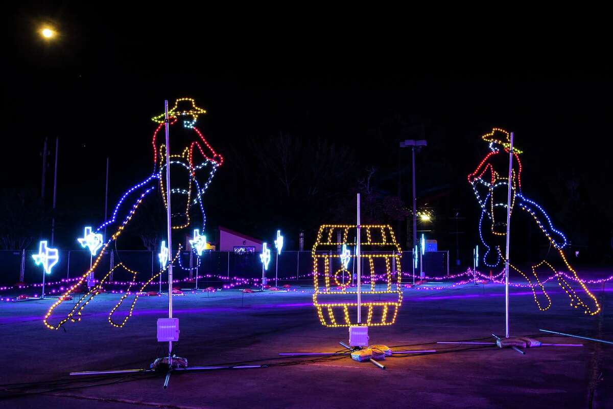 Houston gets a new drivethrough holiday light park