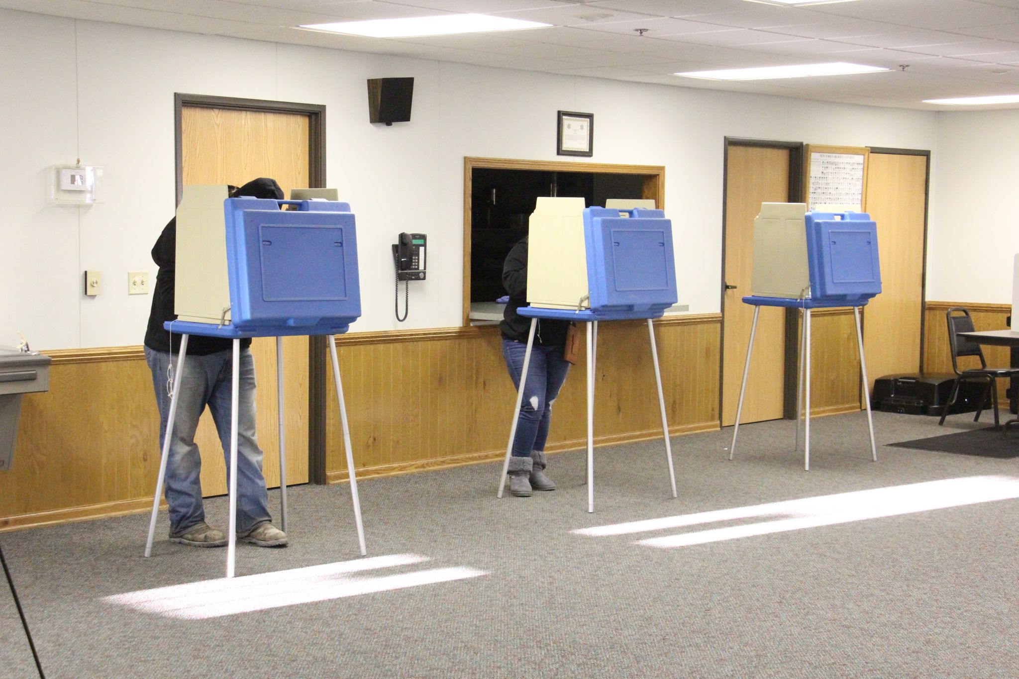Concerns expressed over paper ballots vs. electronic ballots at Huron