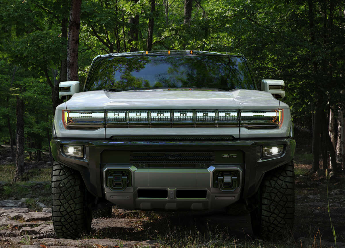 GM jumpstarts Hummer as 2022 GMC electric supertruck