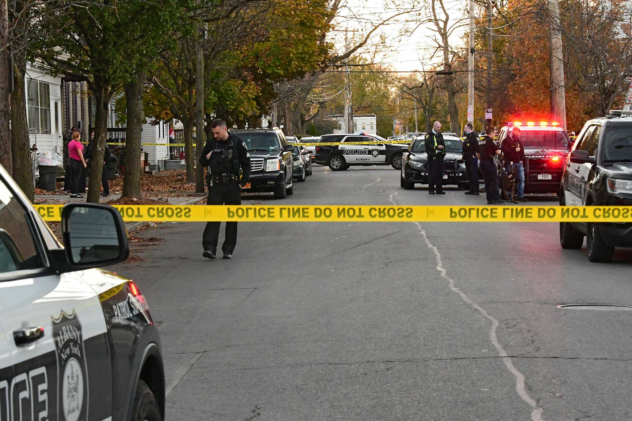 Albany man sustains gunshot wound in upper leg