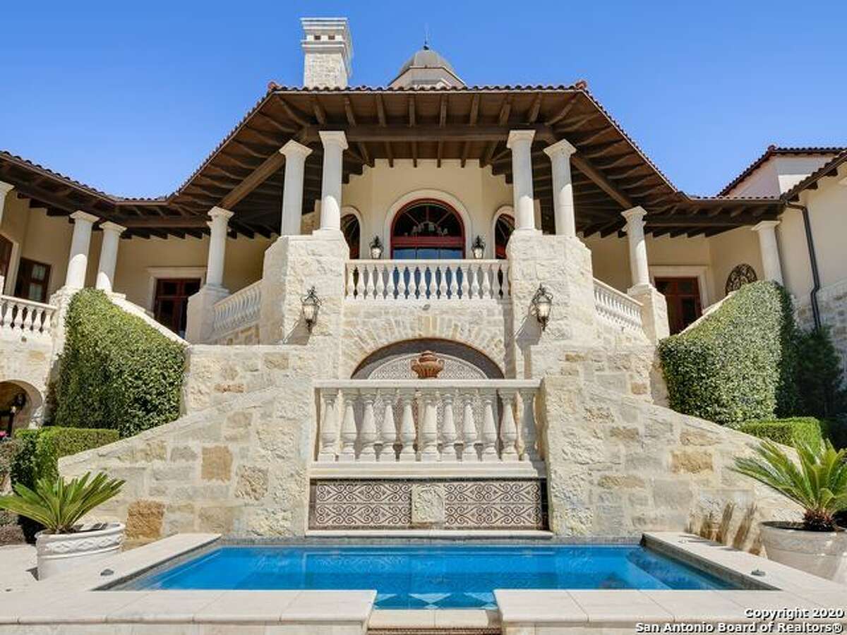 5 of the most lavish hot tubs on the market in San Antonio