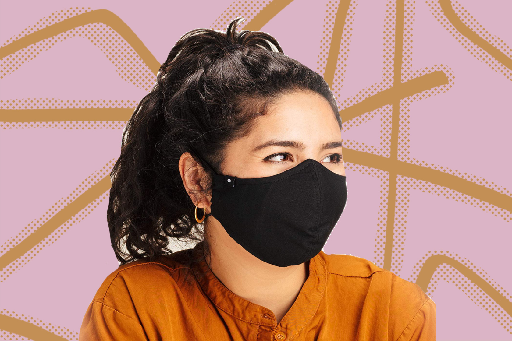 This face mask doesn't go behind your ears and hugs your face