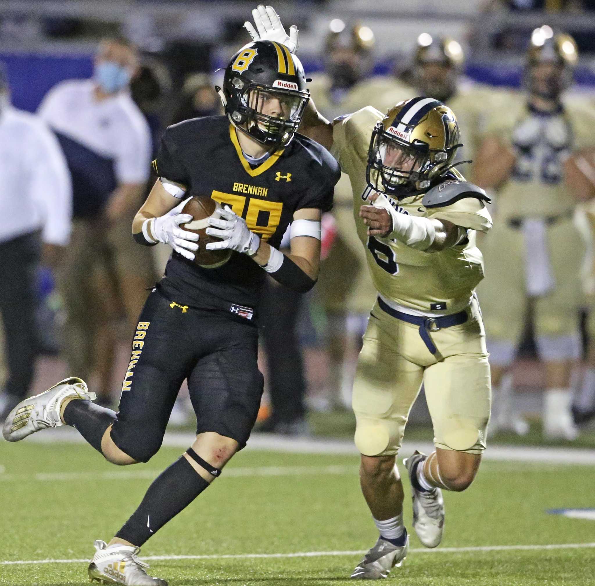 Brennan football beats O'Connor in District 29-6A matchup