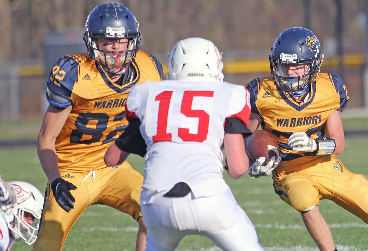 The North Huron varsity football team advanced to the regional finals with a 34-14 win over the Peck Pirates on Saturday afternoon.
