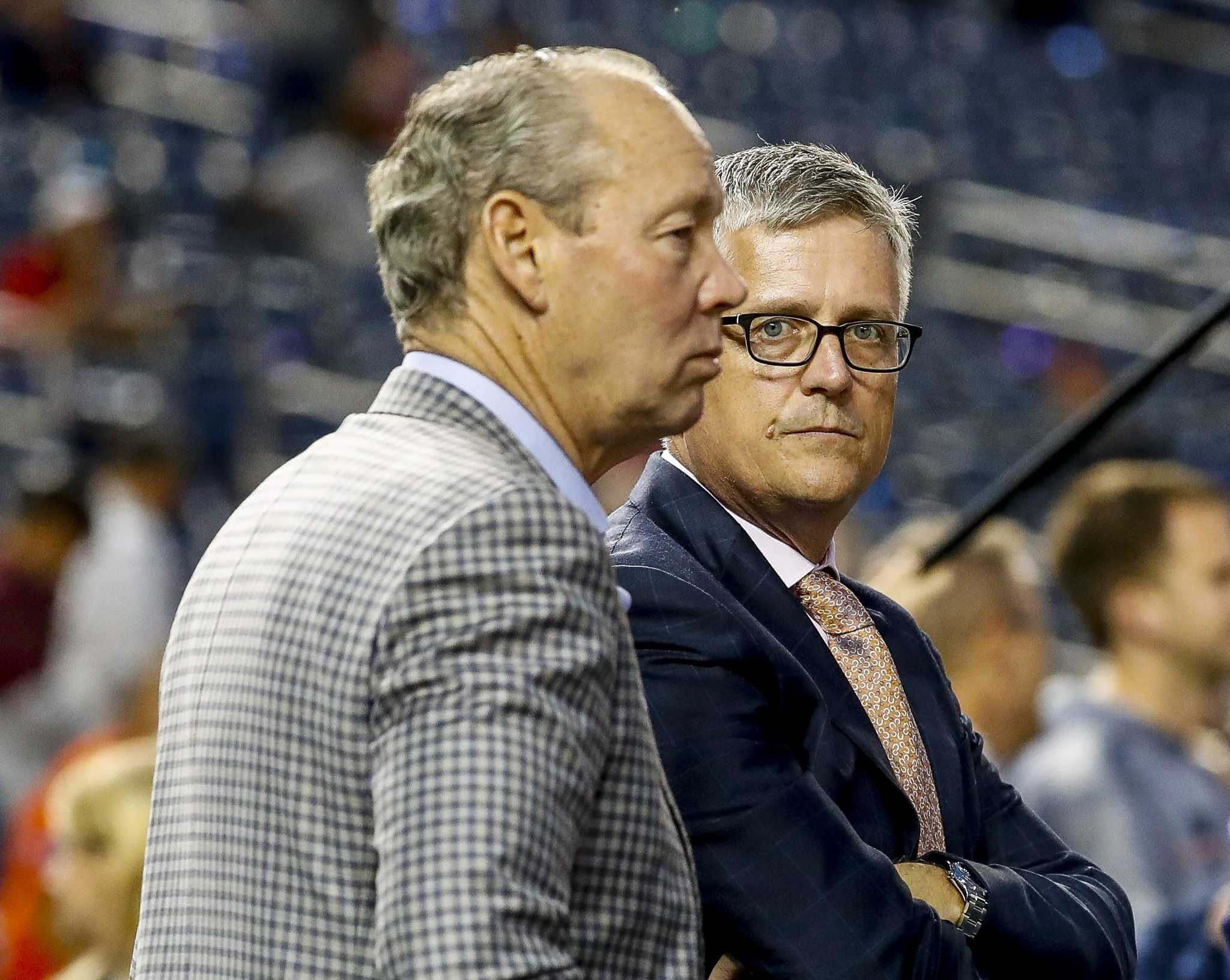 Report: Former Astros GM deleted phone data amid MLB cheating investigation
