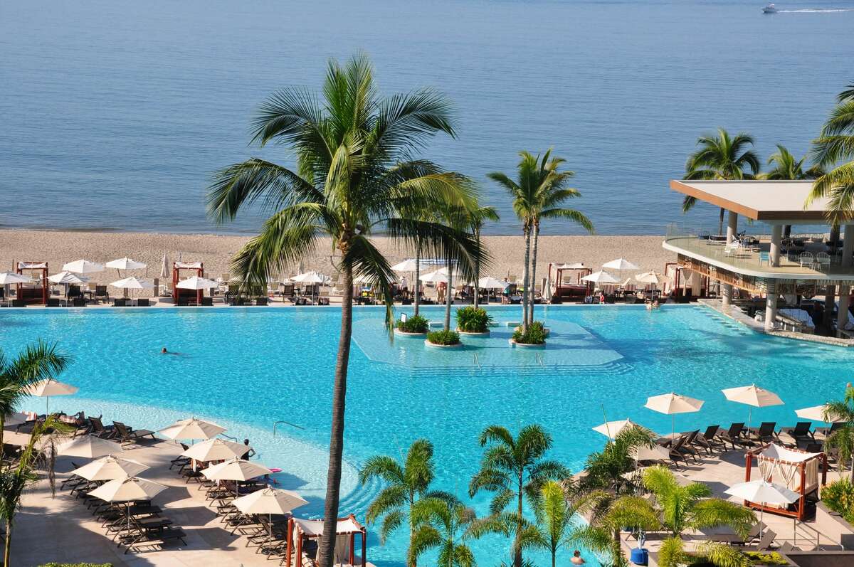 What it’s like to visit Puerto Vallarta right now