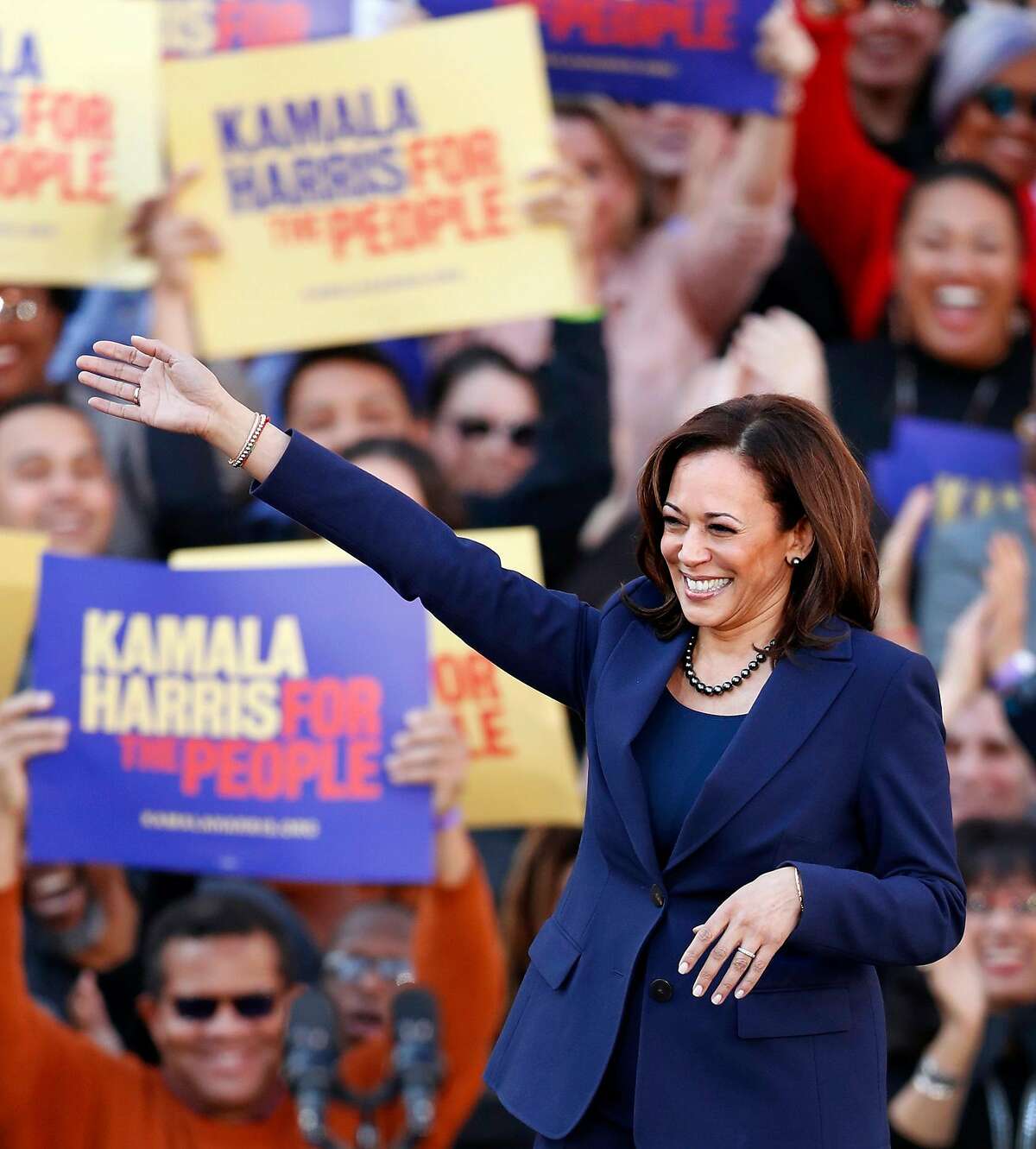 Golden State Warriors pay tribute to Kamala Harris in 'great day' for  Oakland