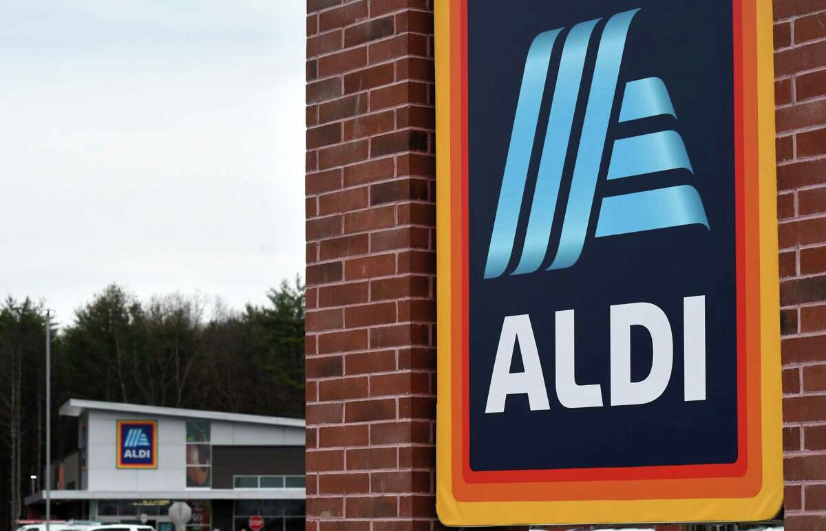 ALDI ALDI's will pay employees two hours pay for each coronavirus vaccine dose received. Additionally, ALDI will be implementing on-site vaccination clinics at its warehouses and office locations.