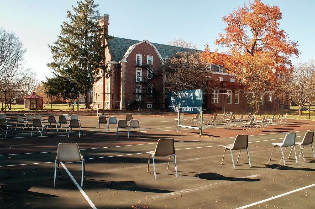 MacMurray’s tennis court was the main stage for the school’s auction, which brought in $1.35 million, according to Williams & Williams Real Estate Auctions.