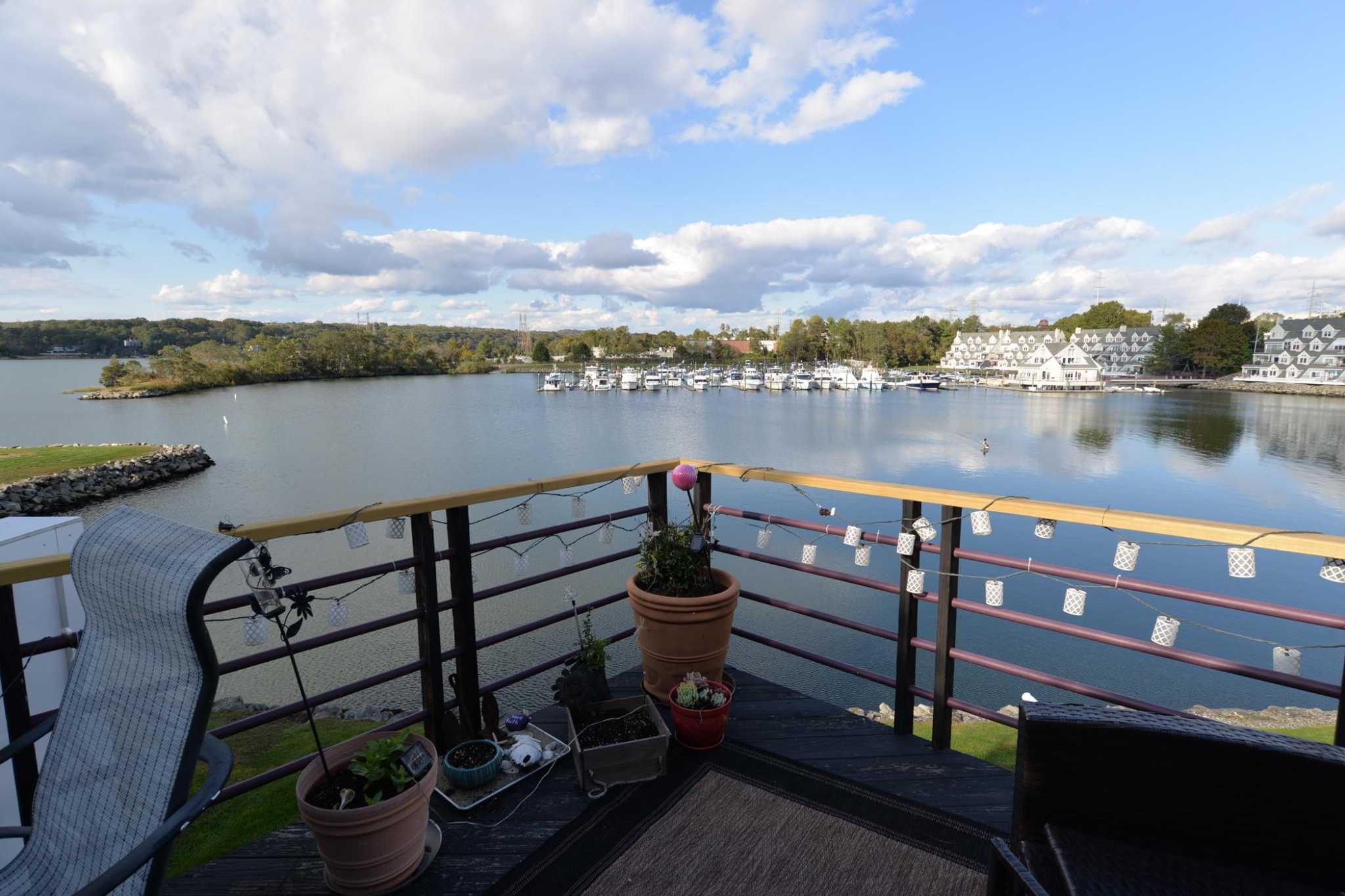 Caswell Cove views / 329,999