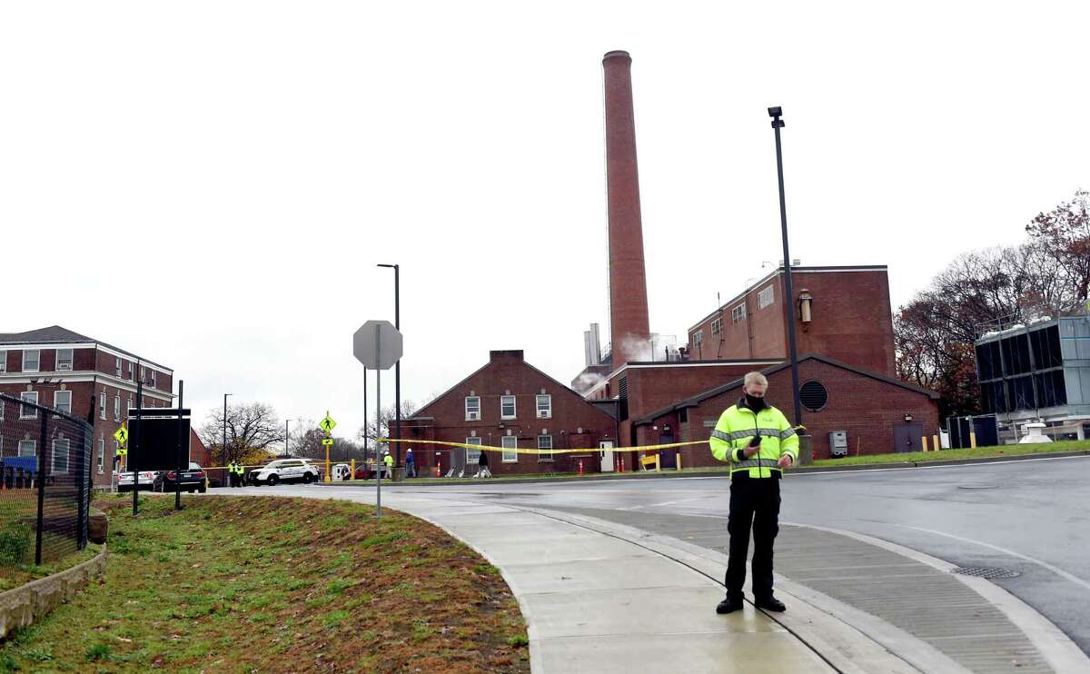 Officials 2 workers dead after 'tragic' steam pipe explosion at West