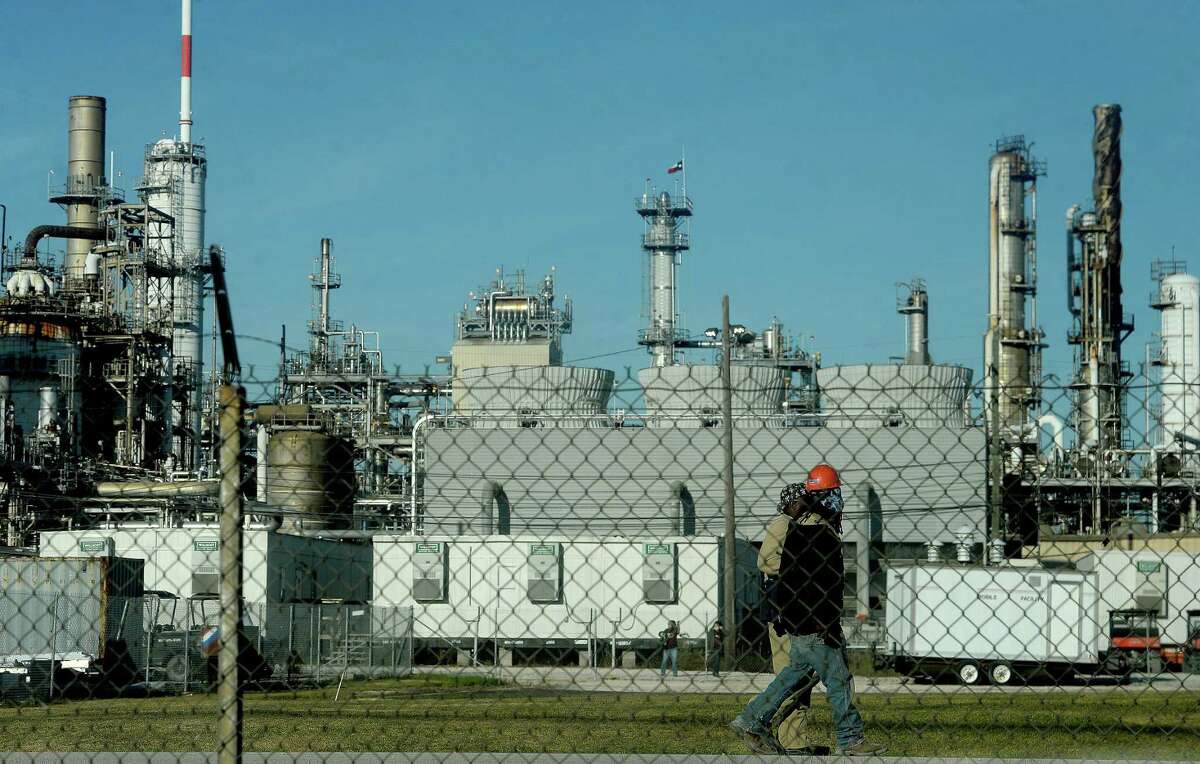 Mitsubishi Chemical has announced it plans to close the Lucite International plant between located between Beaumont and Nederland. They determined that the cost to improve the facility exceeded potential revenue. Photo taken Wednesday, November 4, 2020 Kim Brent/The Enterprise