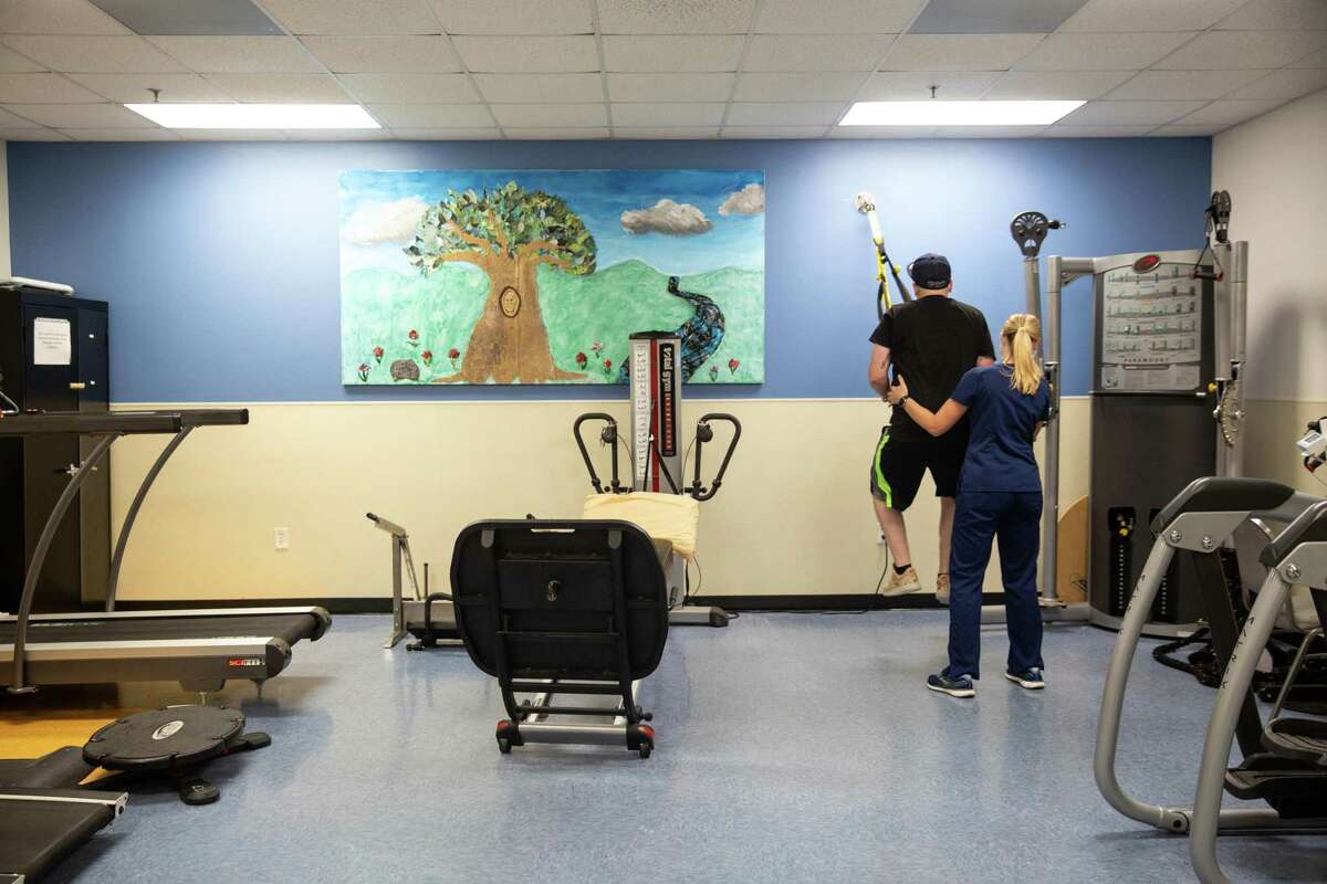 How One Atascocita Man Defied Doctors Expectations And Learned To Walk Again