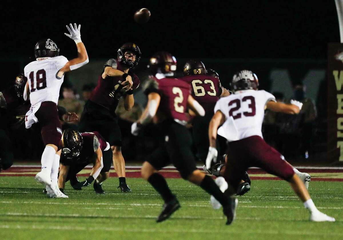 FOOTBALL Magnolia holds off Magnolia West