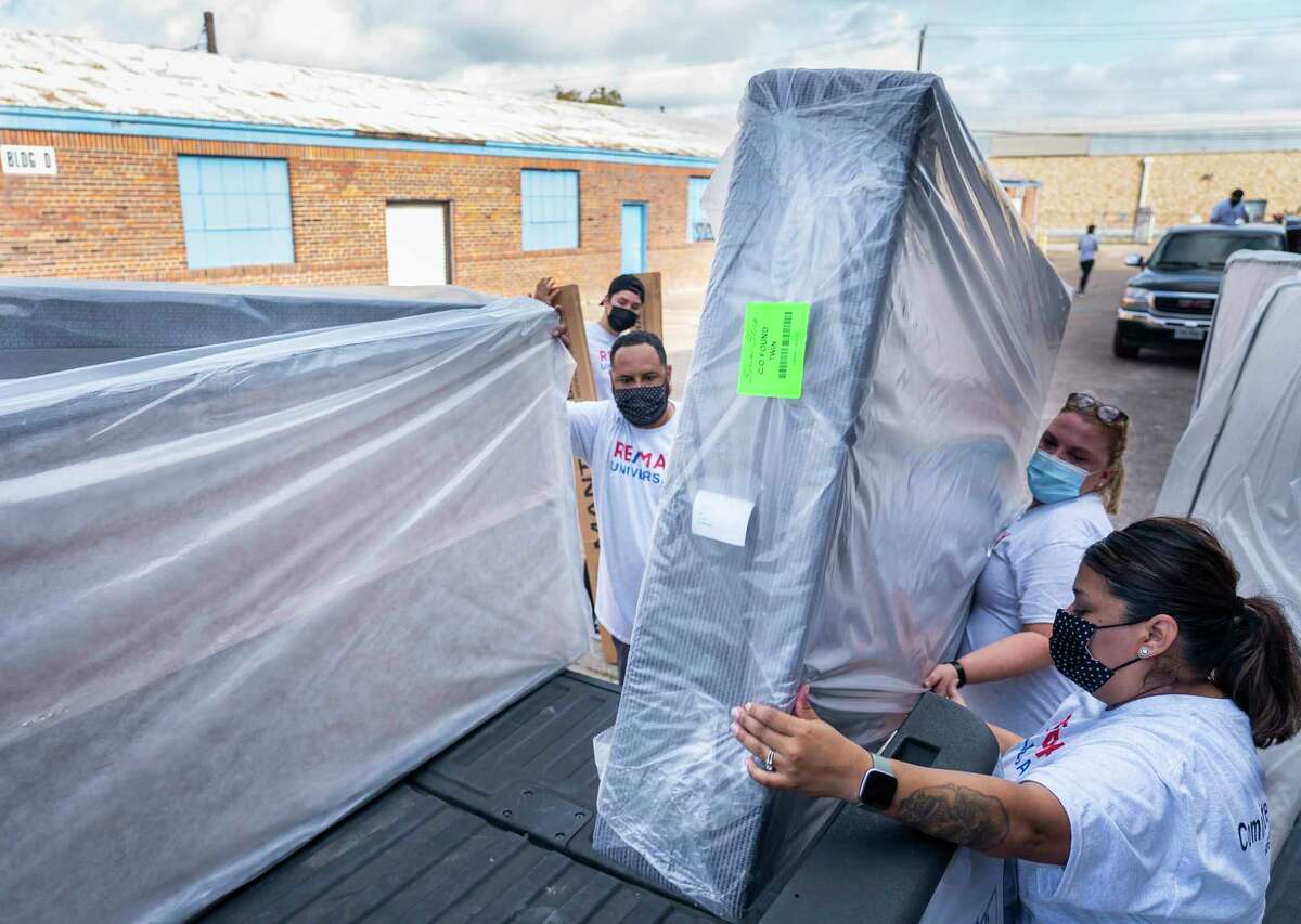 Houston Children’s Charity answers dreams with 250 mattresses
