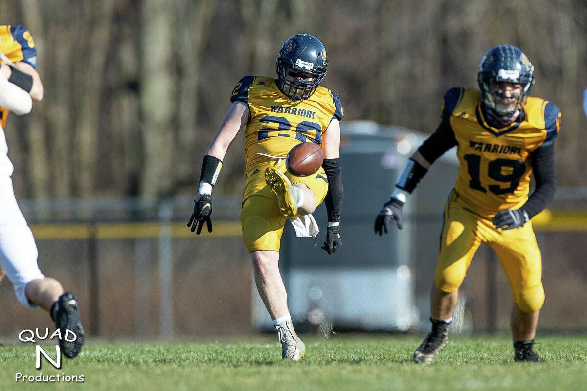 Will Case’s 6 TDs lift Warriors to regional title