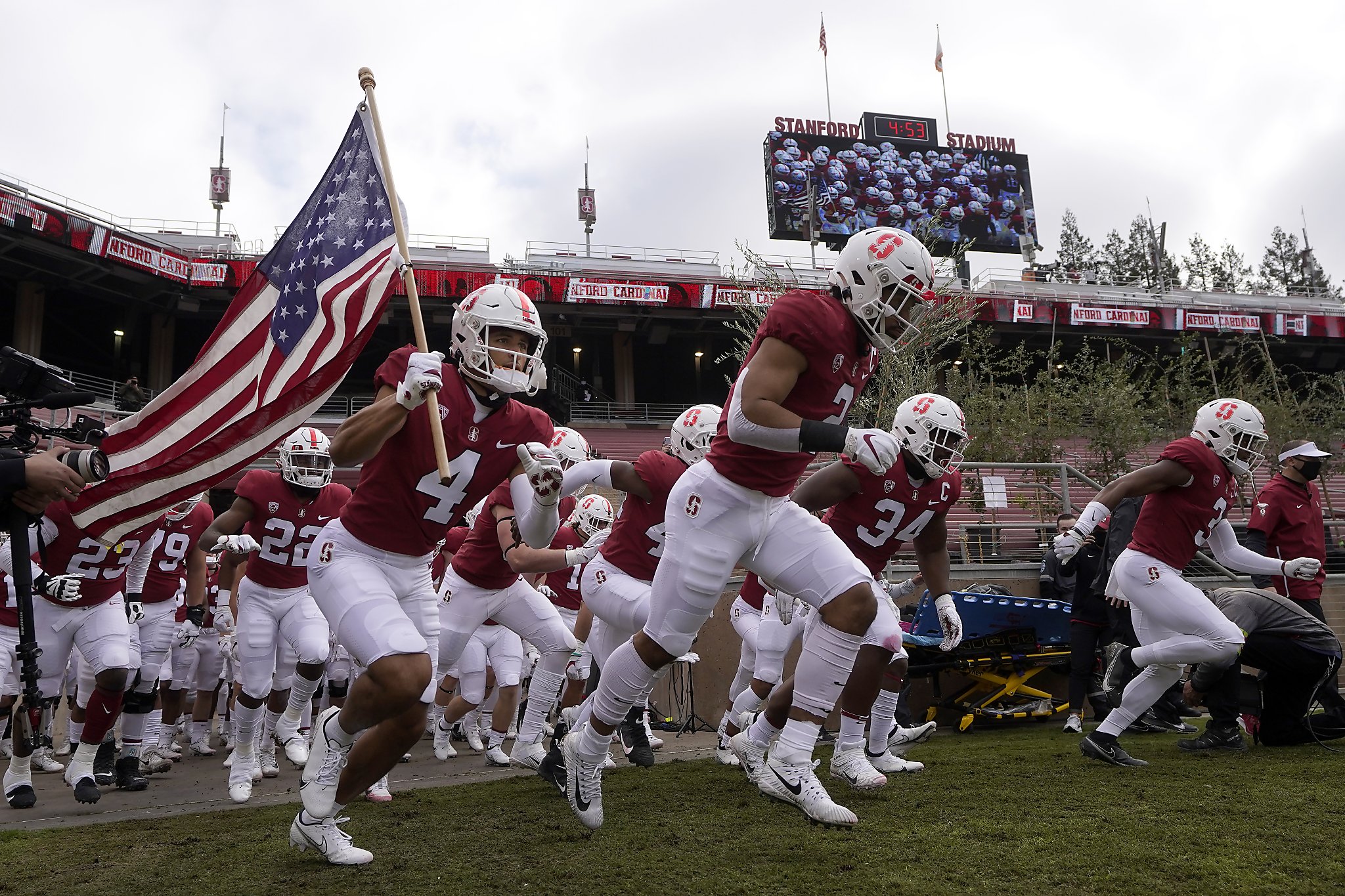 Stanford's 12-game home-opening win streak snapped in 35-32 loss to