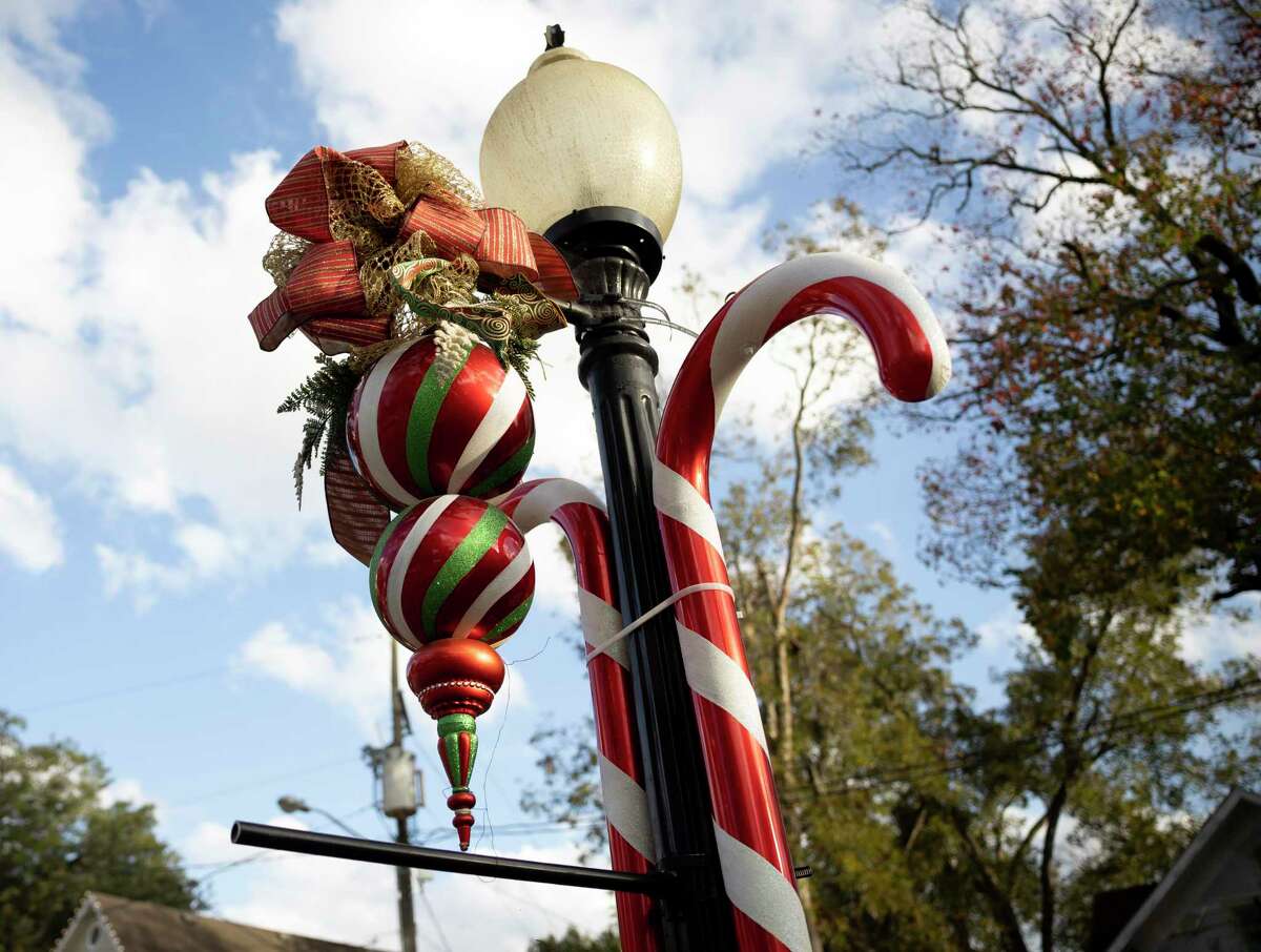 Home For The Holidays In Old Town Spring Kicks Off With Christmas Tree Lighting Ceremony