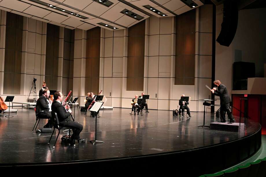 Midland Center for the Arts hosts first guests for indoor