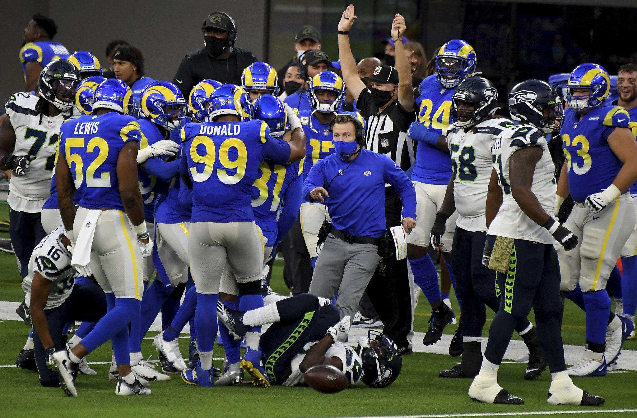 Jared Goff's passing, Darious Williams' picks lead Rams past Seattle