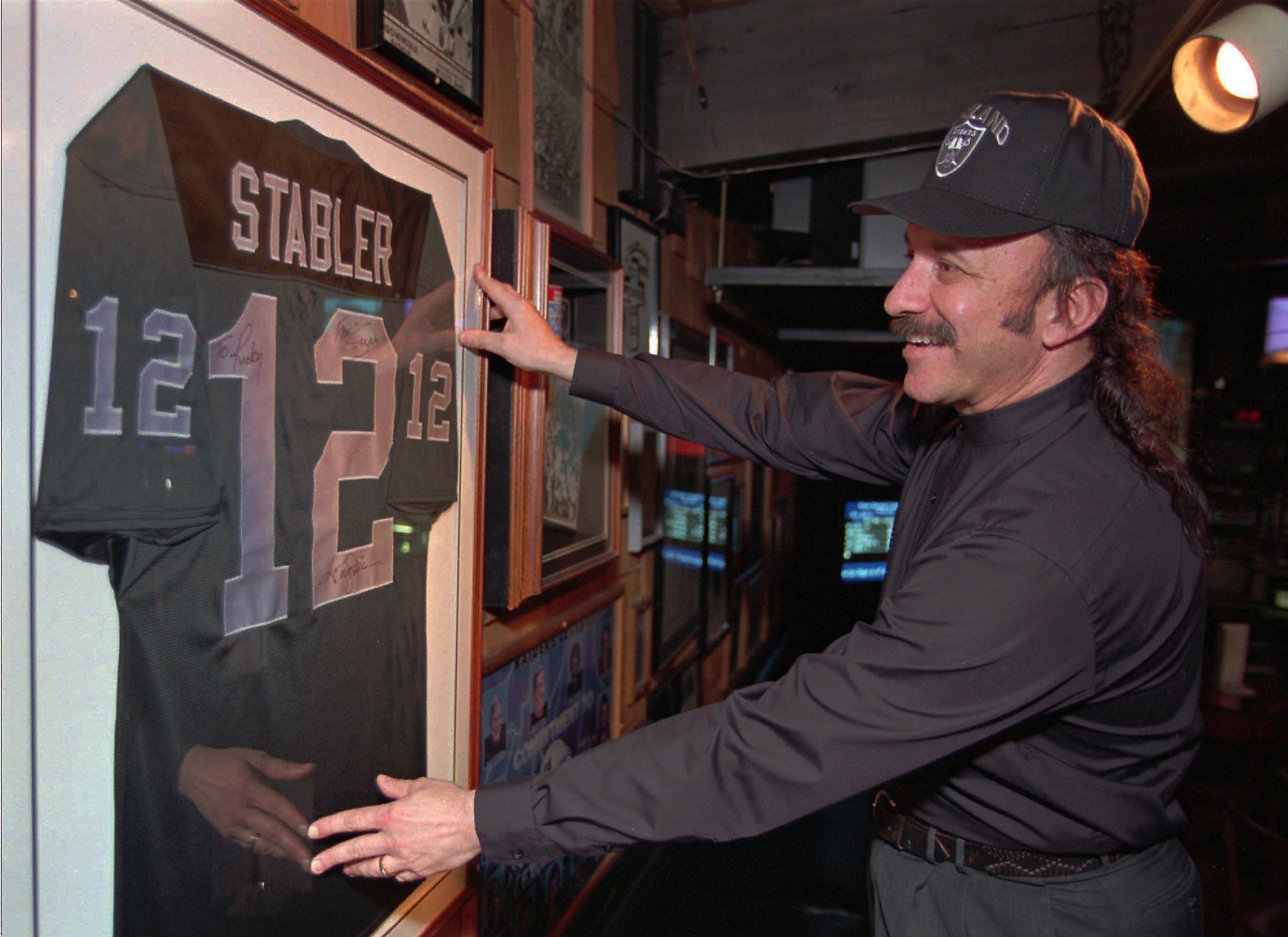 San Leandro: Legendary Raider Nation sports bar Ricky's is making a comeback