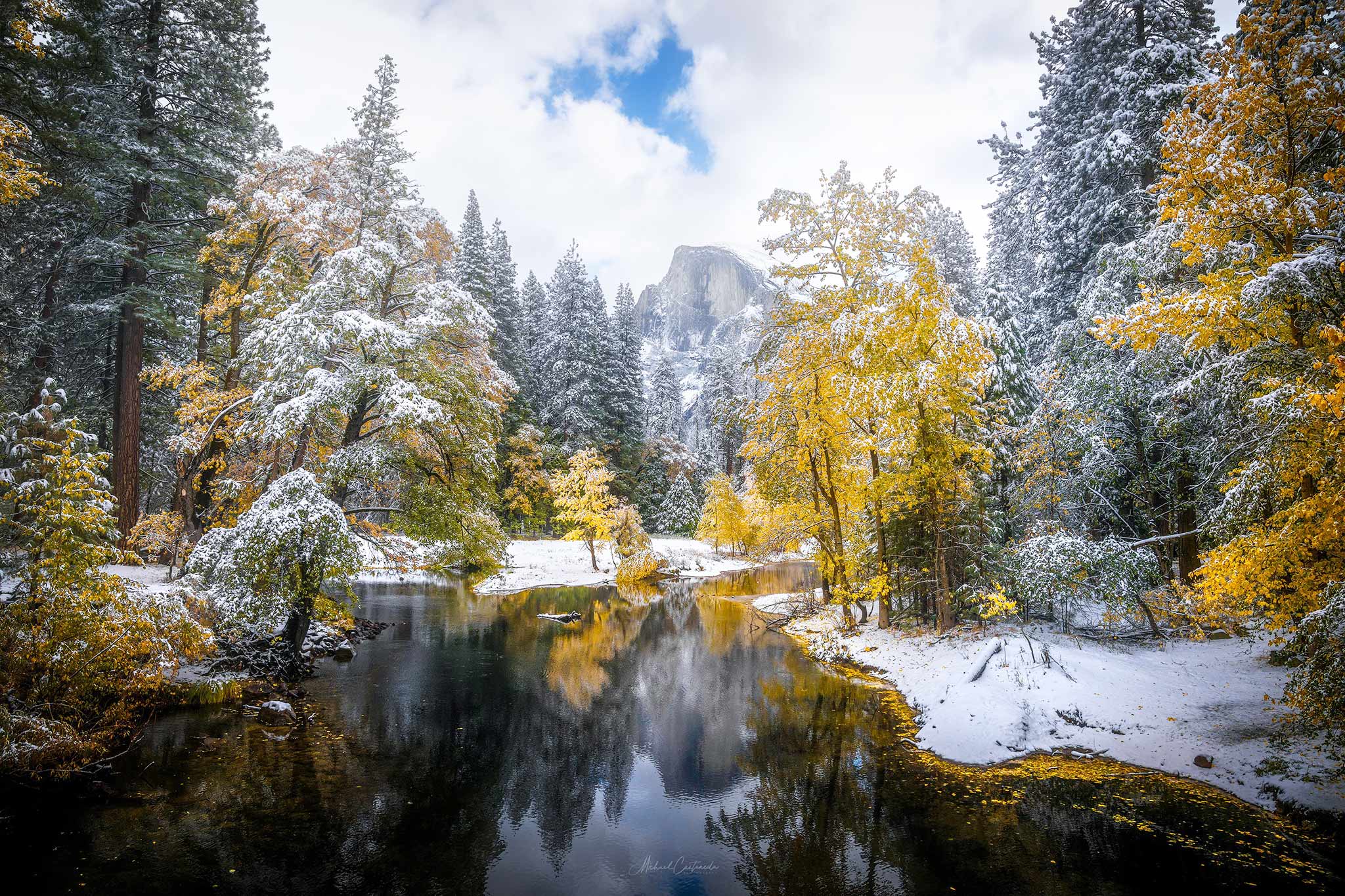 When snow meets fall: Beautiful photos capture 'snowliage' in Yosemite