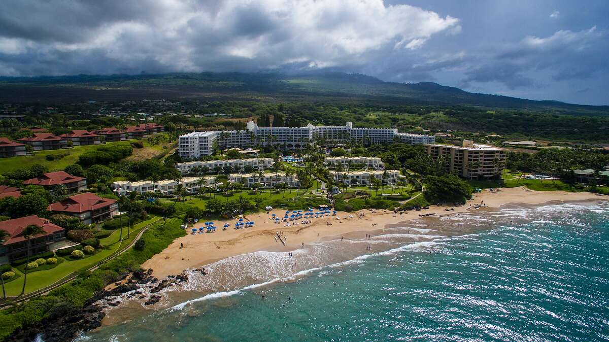 The Fairmont Kea Lani and nearby vacation rentals in Wailea, Maui, are among Hawaii lodgings offering deeper-than-usual fall discounts this year.
