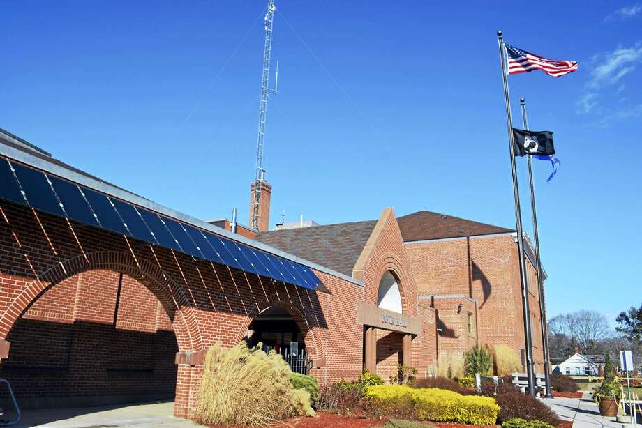 Cromwell Town Hall to be open by appointment only for ‘foreseeable