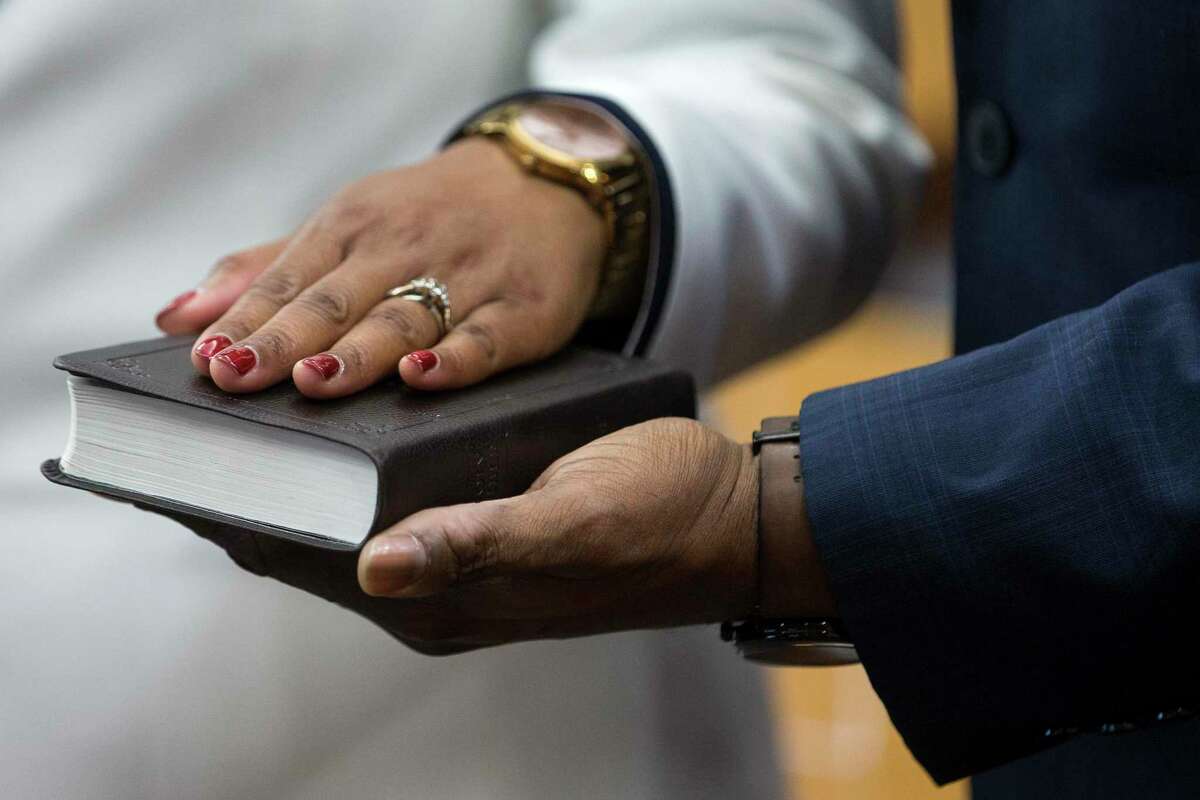 Teneshia Hudspeth sworn in as Harris County Clerk