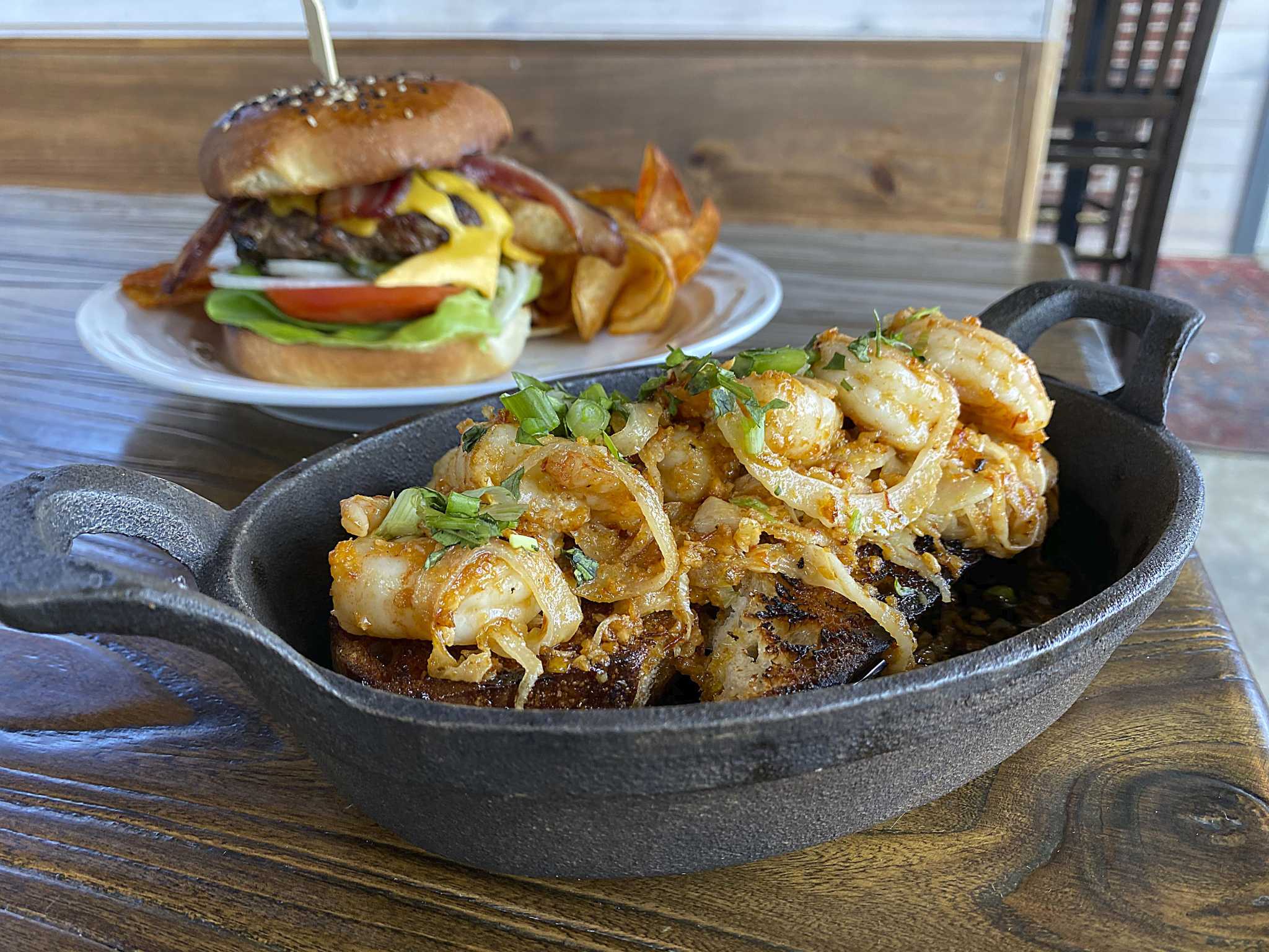 3 new restaurants in Boerne Botero Tapas + Wine Bar, Las Guitarras