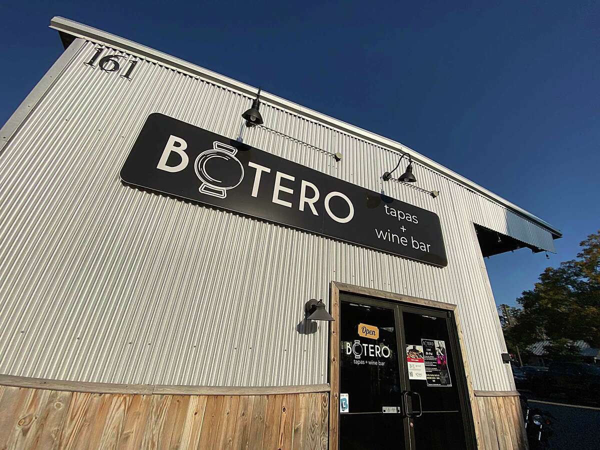 3 new restaurants in Boerne Botero Tapas + Wine Bar, Las Guitarras