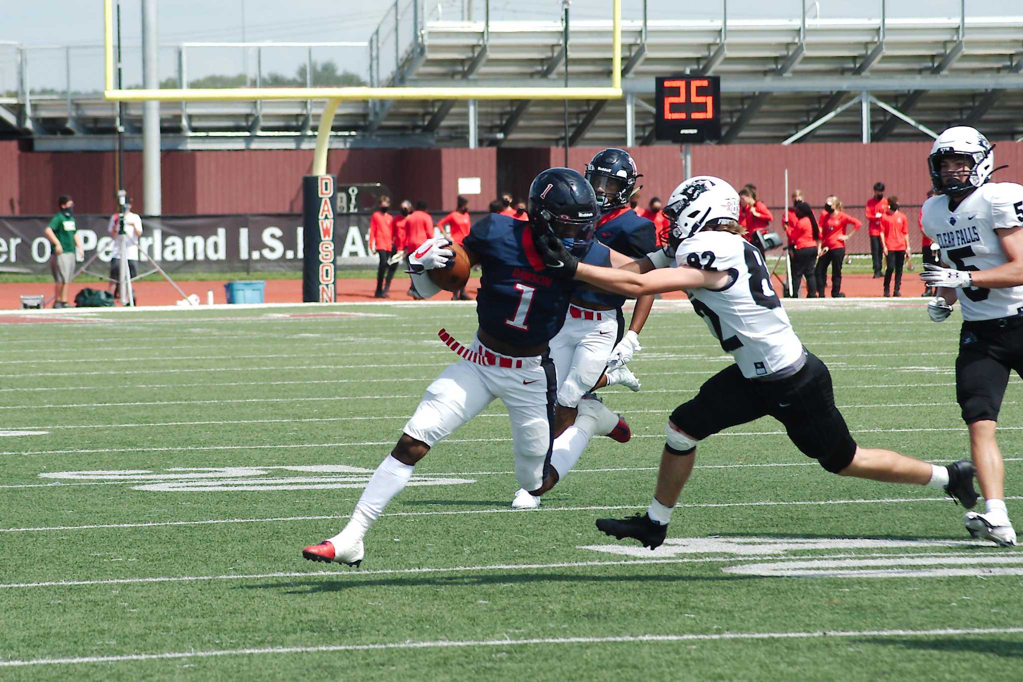 Football Dawson, Shadow Creek vie for 236A crown