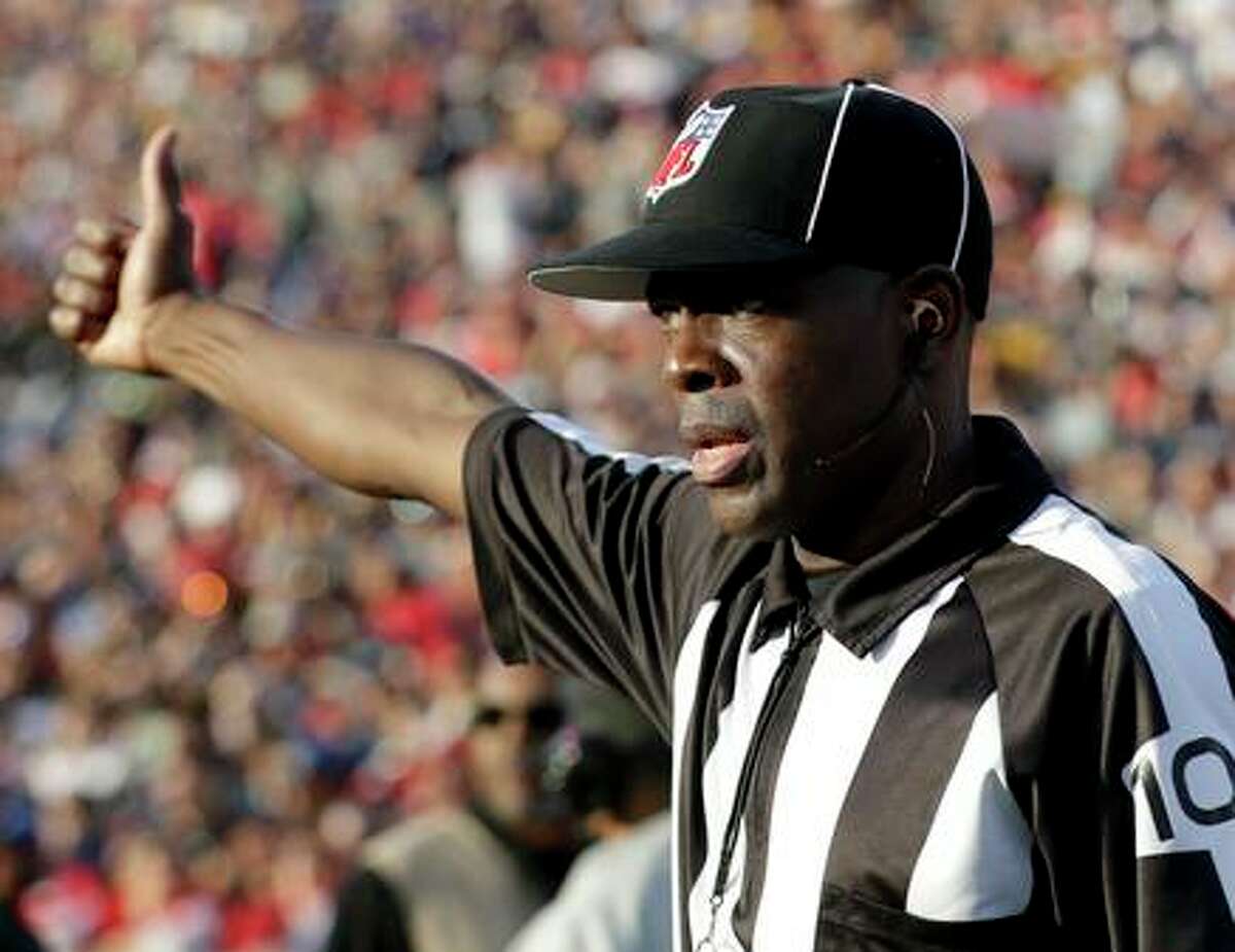 Longtime NFL referee Jerome Boger retires