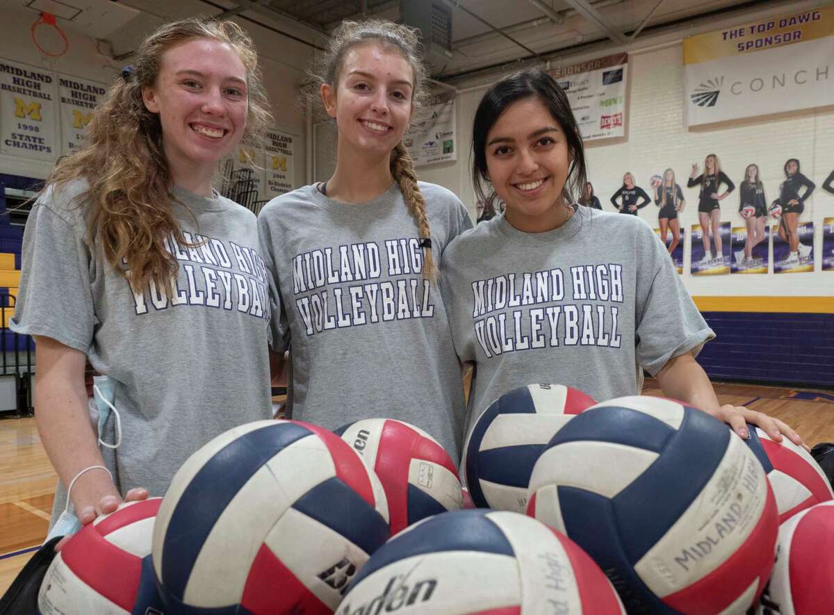 HS VOLLEYBALL MHS trio excited to see sisters carry on tradition