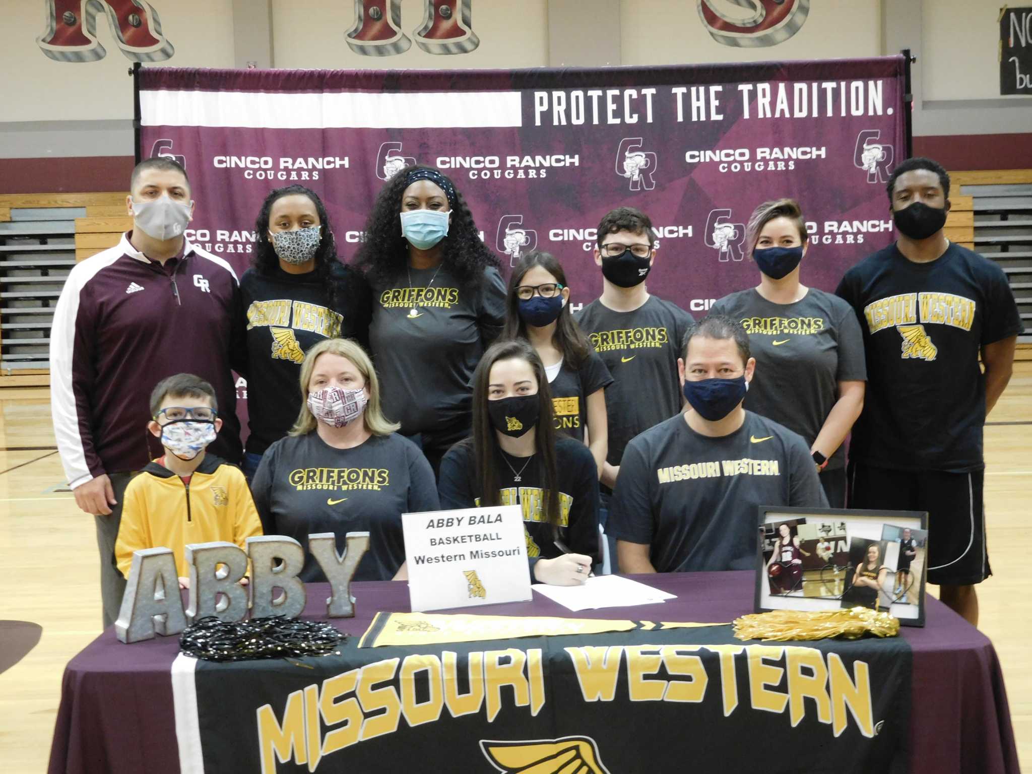 Katy ISD students celebrate early signing day